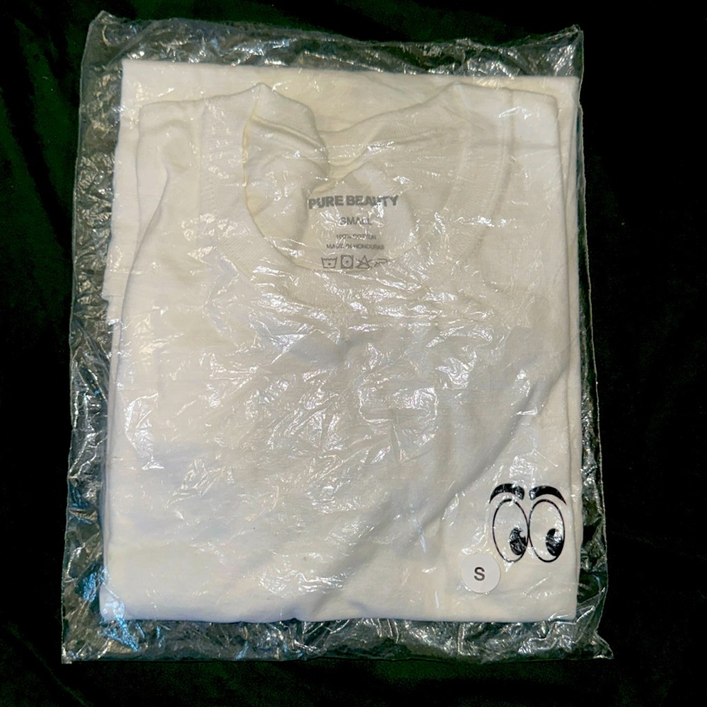 White pure beauty t shirt